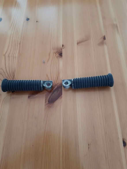 Photo of free Harley D bits - handle bars, pedals (Chelsfield BR6) #1