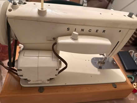 Photo of free Singer sawing machine (Wallington green SM6) #2