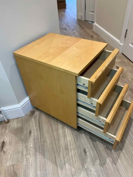 Photo of free Office /bedside drawers (Chiswick W4) #3