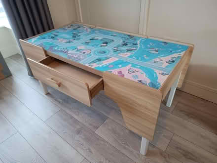 Photo of free Last shout before dump: Play table (D.15) #1