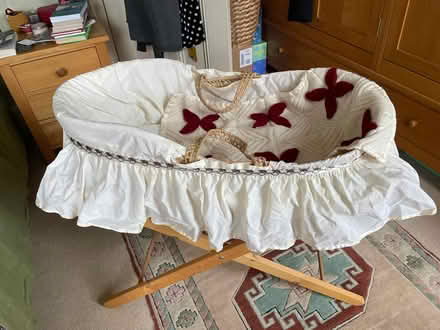 Photo of free Moses basket (Townsend AL3) #1