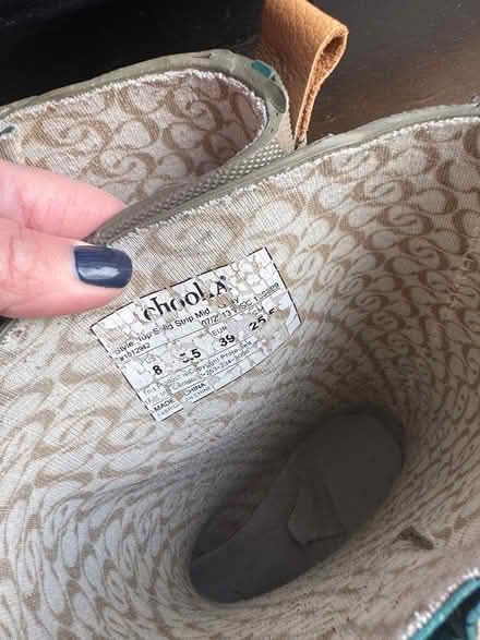 Photo of free Size 8 women’s rain boots (Chevy Chase, DC) #2