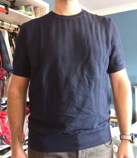 Photo of free Men's Blue Textured T-Shirt - Size L - Brand new (Cople MK44) #1