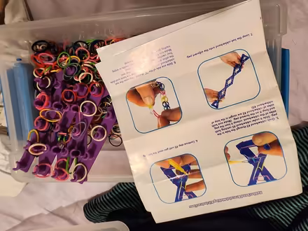 Photo of free Elastic bracelet Loom and bands (Maple Leaf / Northgate) #1