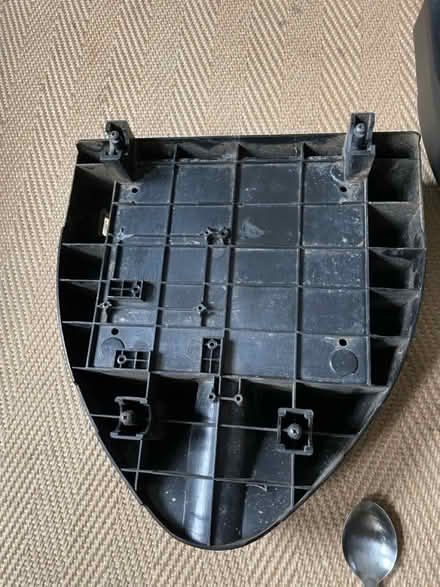 Photo of free Plastic Battery Trays (BH9) #4