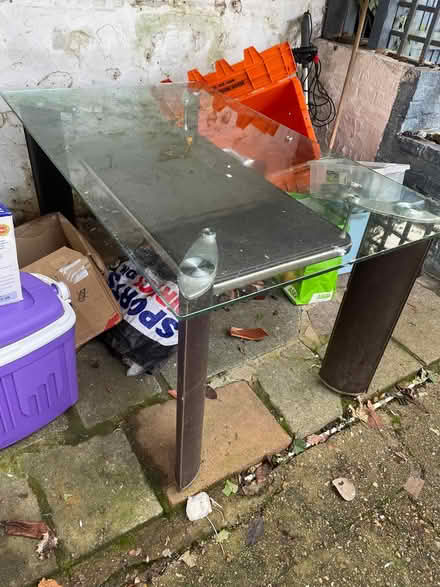 Photo of free GLASS TABLE for 6 people (Edgware Harrow HA8) #2