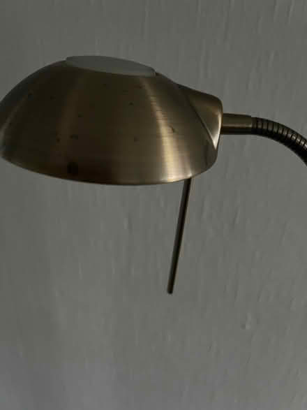 Photo of free Standard Lamp (Bidston Hill CH43) #3