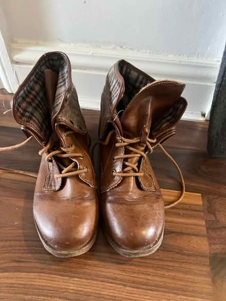 Photo of free Women’s brown boots (Hawley) #1