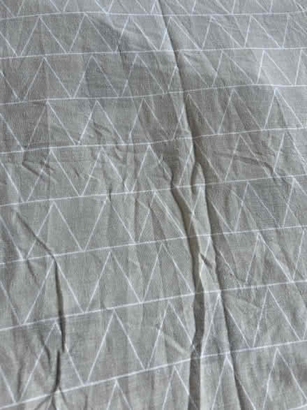 Photo of free Double duvet reversible (SE1) #2