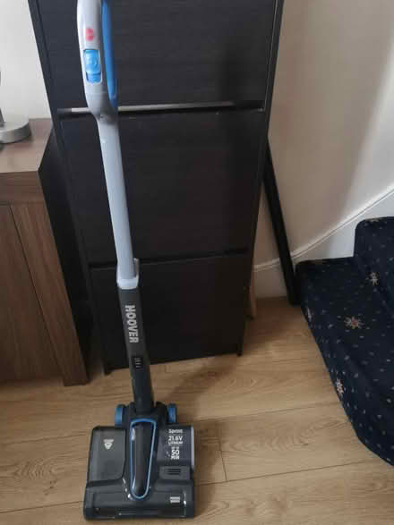 Photo of free Cordless upright hoover (Seven kings IG3) #4