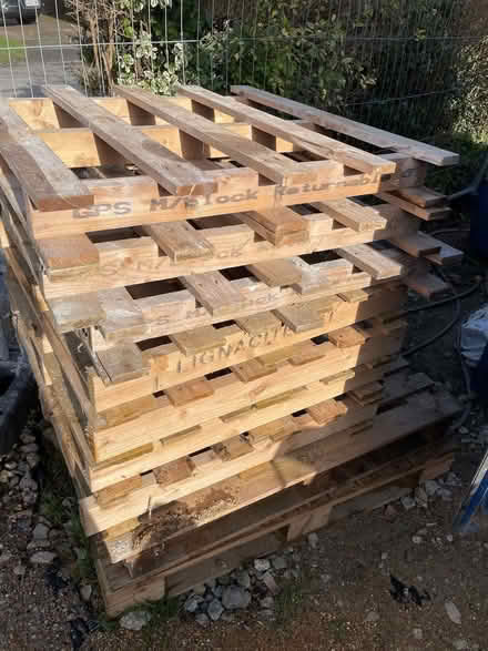 Photo of free Surplus timber and pallets (Hazlemere HP15) #2