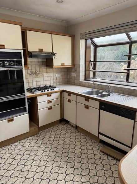 Photo of free Kitchen units (w5 3ed) #1
