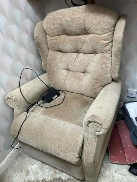 Photo of free Electric armchair (Ringwood) #1