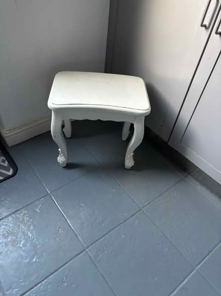 Photo of free Stool (PE4) #1