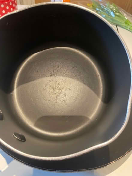 Photo of free 2 saucepans (E8) #2