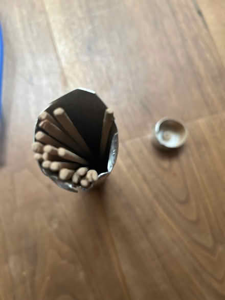 Photo of free L’occitane lavender incense sticks (London W12, Shepherd’s Bush) #2