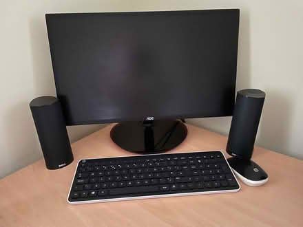 Photo of free Windows 10 desktop HP computer with monitor and keyboard (Seaford BN25) #2