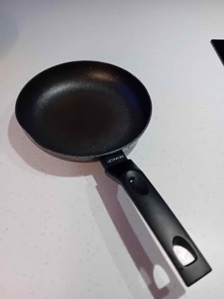 Photo of free 20cm frying pan (Liss GU33) #1