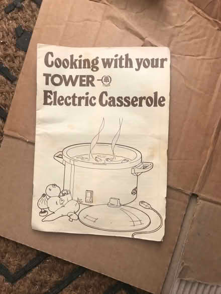 Photo of free vintage tower slow cooker (Downley HP13) #2