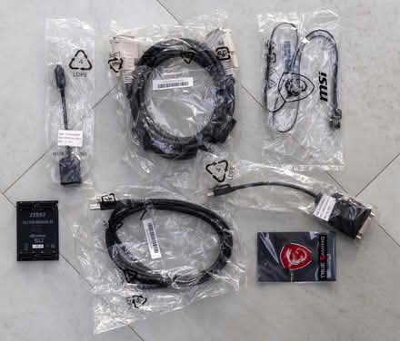 Photo of free Assorted computer monitor cables (Ham TW10) #1