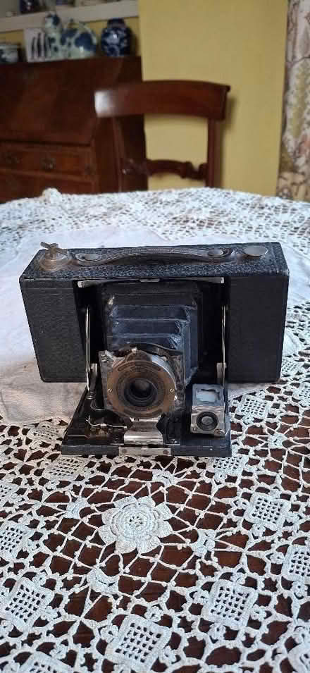 Photo of free Kodak No.2 Folding Pocket Brownie camera. (Henbury BS10) #1