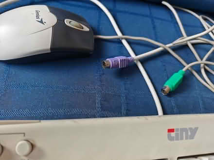 Photo of free Keyboard and mouse PS2 connectors (Woking GU22) #2