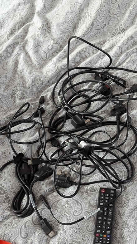 Photo of free Computer, AV and Power cables (Newbury, RG14) #1