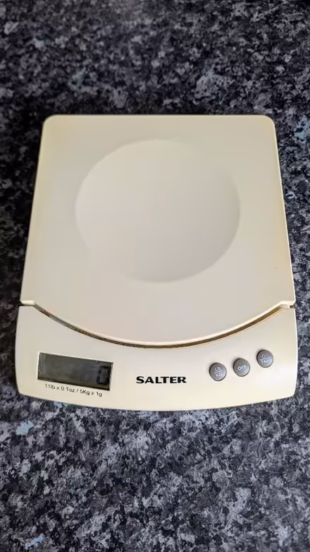Photo of free Salter Digital Kitchen Scales (PL7) #1