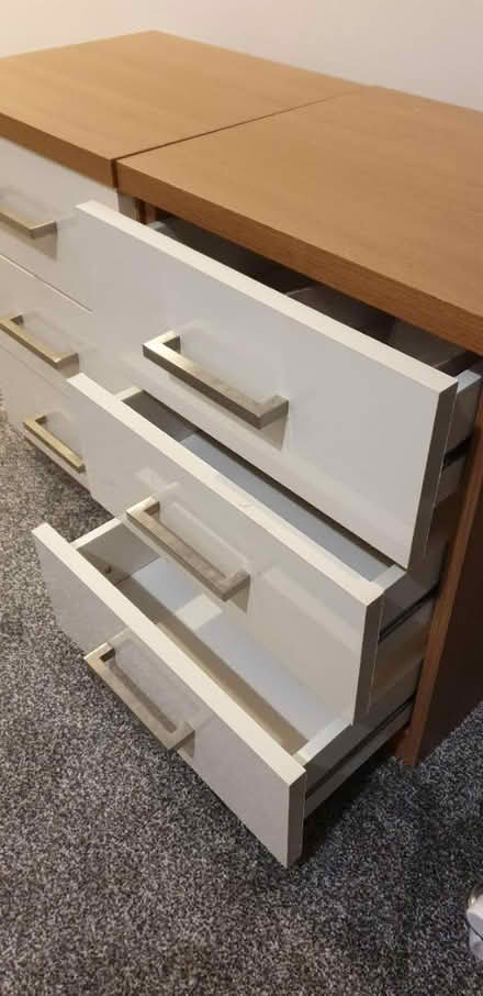 Photo of free Bedside Drawers (Wood Green N22) #2