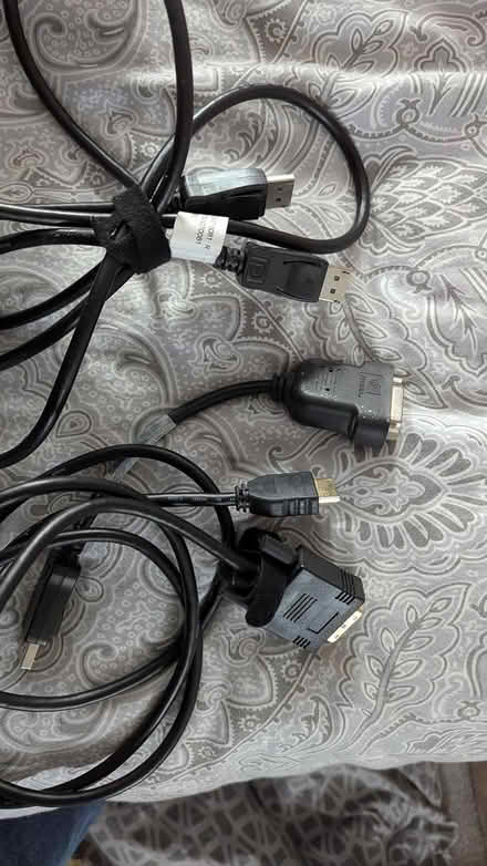 Photo of free Computer, AV and Power cables (Newbury, RG14) #2