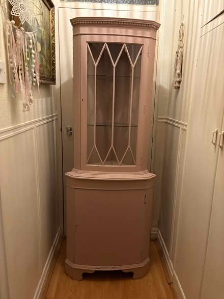 Photo of free pink corner unit (LS28) #1