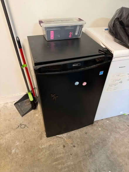 Photo of free mini fridge (Upper Millsmont) #1