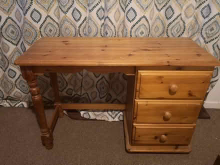 Photo of free Pine desk with drawers (St Albans AL4) #1