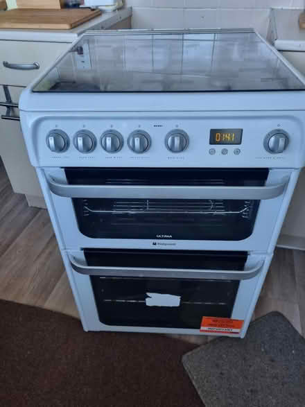 Photo of free Gas stove an Oven. Freestanding (LE16 Market Harborough) #4