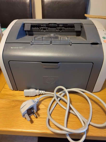 Photo of free HP LaserJet 1010 printer (Little Billing) #3