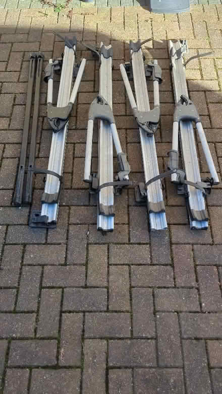 Photo of free Thule tour cycle carriers and square roof bars (Kenilworth CV8) #1
