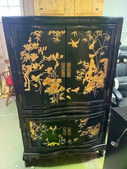 Photo of free Oriental cabinet (Whitby - Kendalwood/Dundas-ish) #1