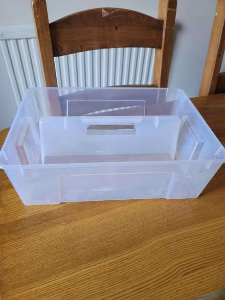 Photo of free Clear plastic carry box (GL1) #1