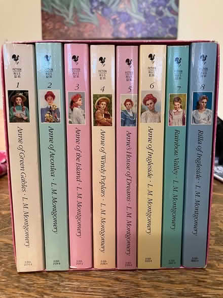 Photo of free Boxed set of Anne of Green Gables (Selah) #1