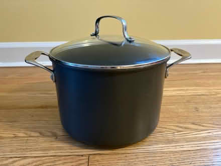 Photo of free Cuisinart 8qt stock pot (Tenleytown DC) #1