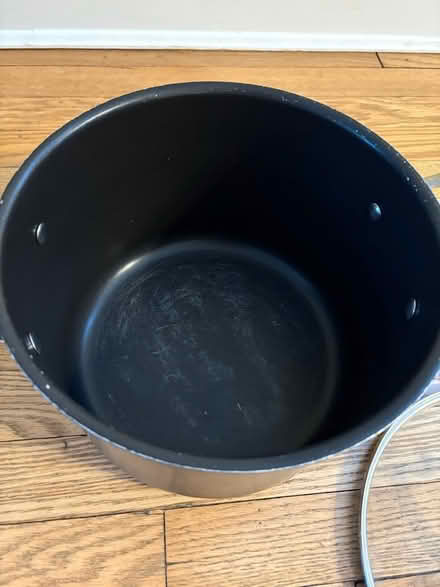 Photo of free Cuisinart 8qt stock pot (Tenleytown DC) #2