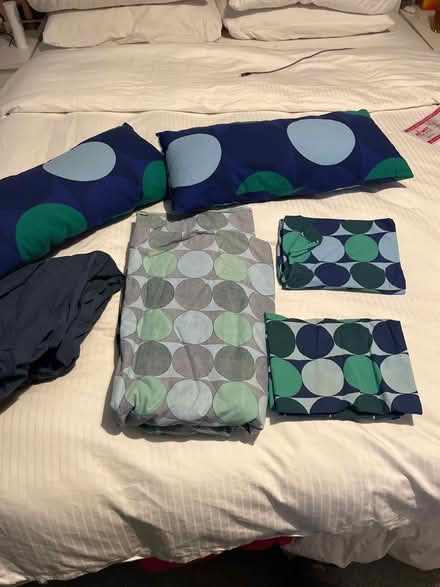 Photo of free Double duvet cover set and cushions (Br2 Shortlands) #2