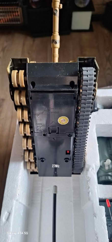 Photo of free RC Tanks (Welling) #3