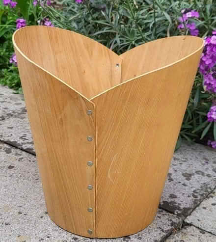 Photo of free Brentwood wastepaper bin (Oaklands nr Welwyn AL6) #1