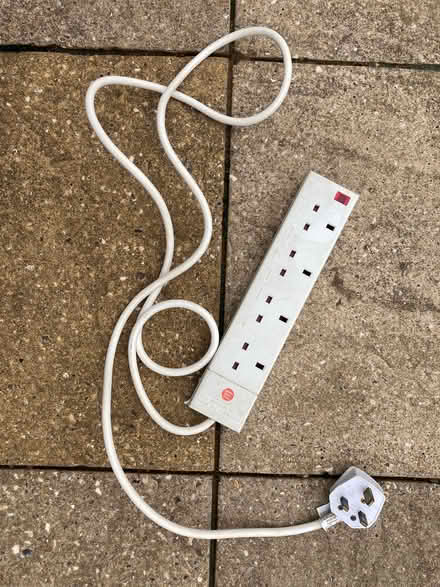 Photo of free 4 Socket Extension 2.5 metre (Barton OX3) #1