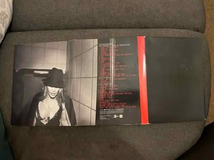 Photo of free dvd kylie fever 2002 (Welling DA16) #3