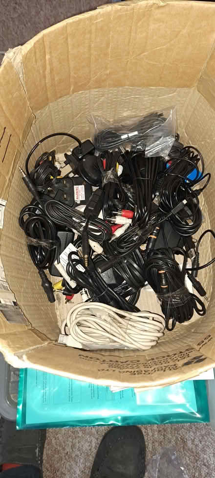 Photo of free Leads for hifi and computers (Sopwell AL1) #1