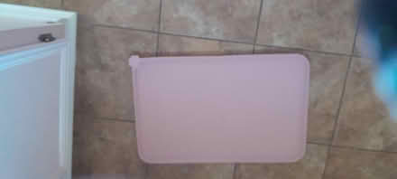 Photo of free rubber pet food mat (Amber meadows 21702) #1