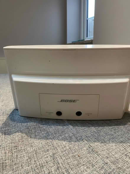 Photo of free Boss speaker connecting to a phone (BR7) #3