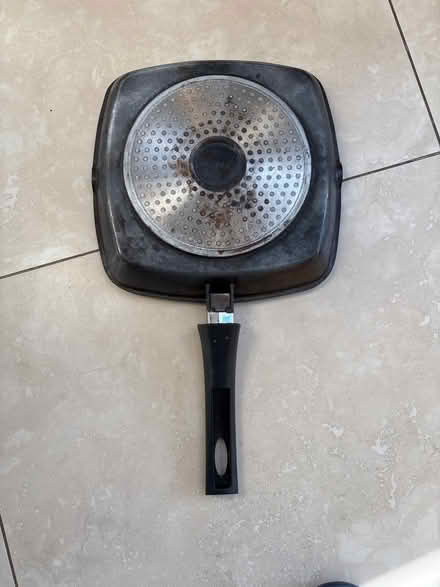 Photo of free Griddle pan with detachable handle (Southfields SW19) #2